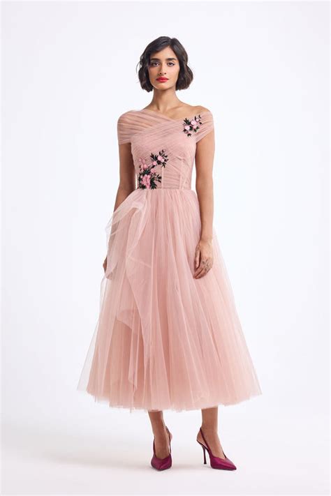 Dresses – Gauri and Nainika