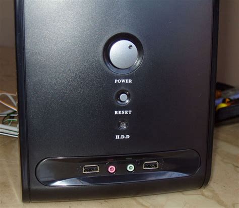 Computer Case Connection Machine 的图像结果