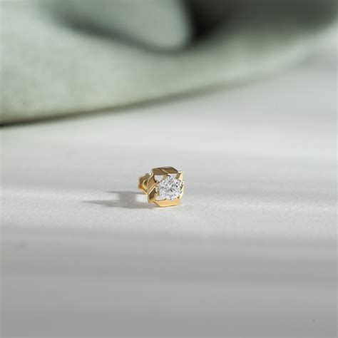 Sparkling Charm Gold and Diamond Nose Pin