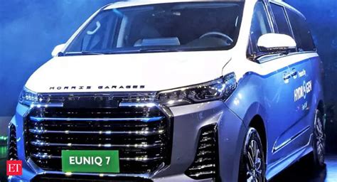mg motor: MG Motor unveils EUNIQ 7 Hydrogen Fuel Cell MPV at Auto Expo ...