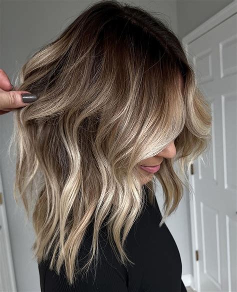 13 asombrosas ideas de coloración rubia balayage que tienes que ver ahora