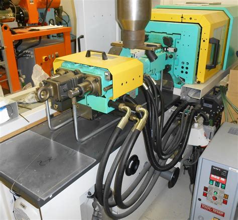 Machinery and equipment for plastics processing - Faculty of Technology