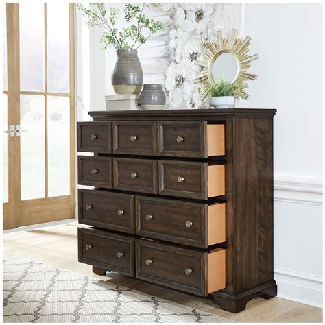 Universal Broadmoore Drey Gentleman's 10 Chest Drawer | Costco Australia