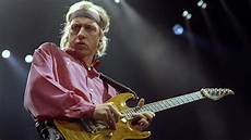 sultans of swing rhythm guitar hear knopfler s isolated guitar on quot sultans of sultans of swing rhythm guitar hear knopfler s isolated guitar on quot sultans of