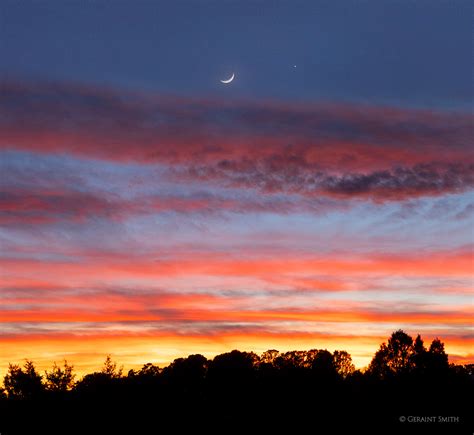 Crescent Moon, Venus, Sunset. 02-05-2025 | Geraint Smith Photography