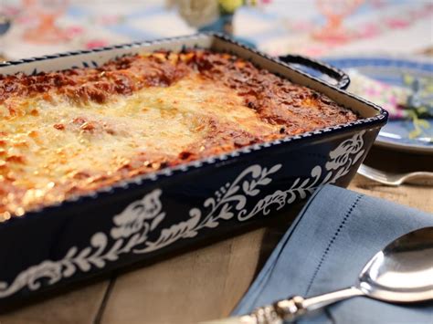 Homemade Lasagna Recipe   Valerie Bertinelli   Food Network
