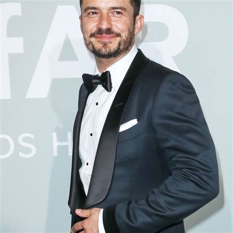 Orlando Bloom's Naked Paddleboarding Pics Shown in Daily Star | Us Weekly