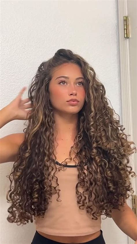 Curly hair routine | Curly hair styles, Long natural curly hair, Curly ...
