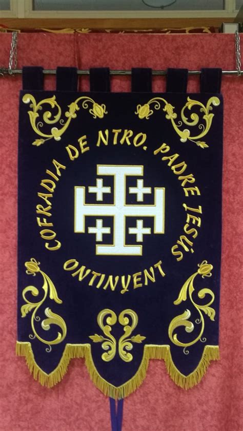 Estandartes religiosos bordados - Bordados Barber