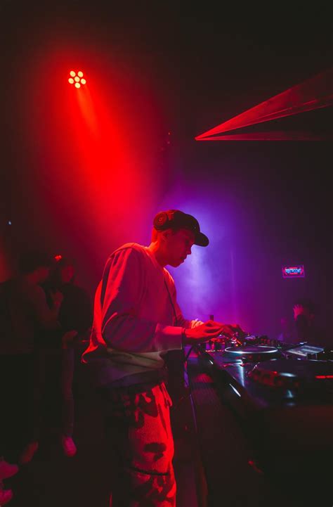 Shot my 2nd show | A7IV + 2470 GM II : r/SonyAlpha