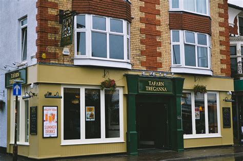 TAFARN TREGANNA, Cardiff - Restaurant Reviews, Phone Number & Photos ...