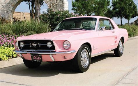 Pink Mustang 2022
