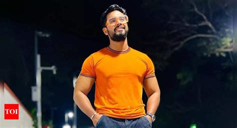 Naleef Gea receives his degree certificate in the most memorable way ...