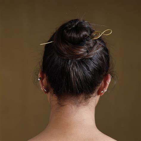 Shop Elegant Juda Sticks & Flower Juda Pins Now | iTokri