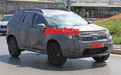 India-bound 2018 Renault Duster spotted testing in Spain - India Today