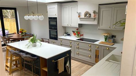 Modern family kitchen - DIY Kitchens - Advice