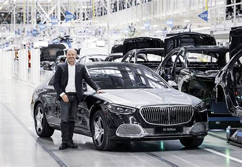 Mercedes-Benz rolls out its 50th millionth car | Autocar Professional