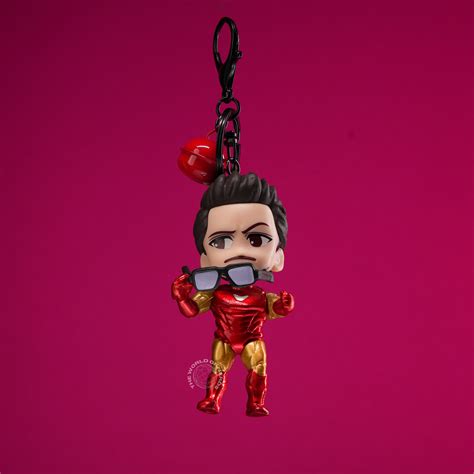 D2-IRON MAN KEYCHAIN – The World Of Nerds