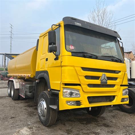 Sinotruk HOWO Heavy Duty Truck 20000 Liters Fuel Diesel Tank Truck Price - Heavy Truck and HOWO ...