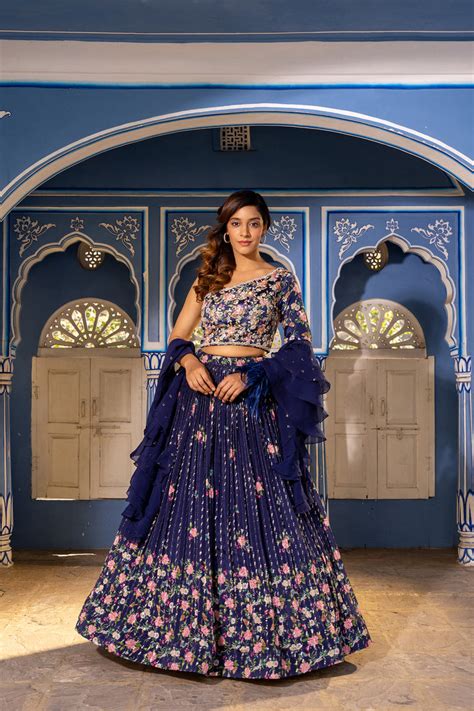 Trendsetting Lehenga Designs: Innovate & Elevate – Suruchi Parakh