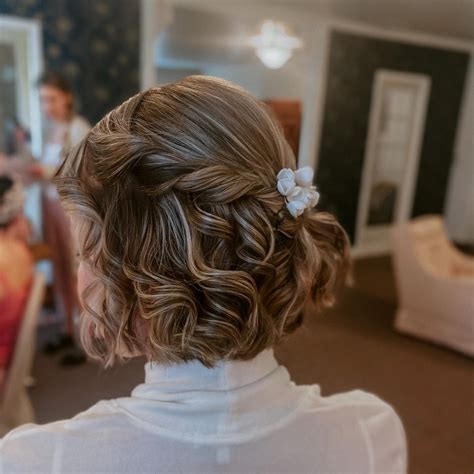 22 Perfect Prom Hairstyles for Short Hair in 2025