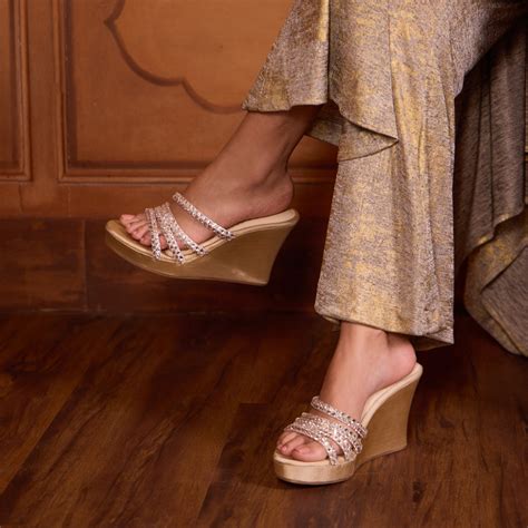 Multi Diamond Lace Rosegold Wedge – The CAI Store