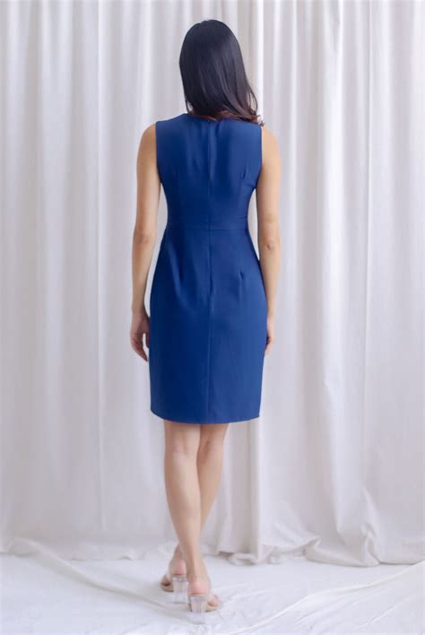 Whitley Diamond Neckline Tulip Dress In Navy Blue – The Design Closets