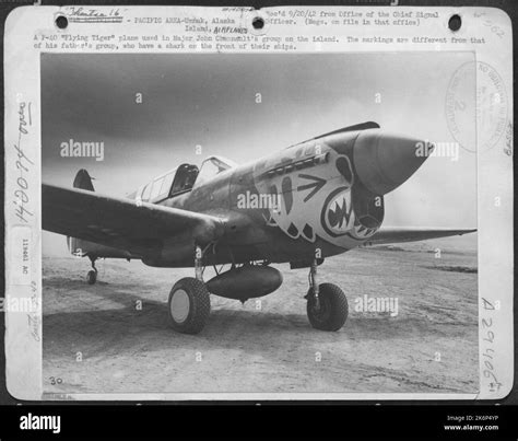Un avion P-40 'Flying Tiger' utilisé dans le groupe du major John ...