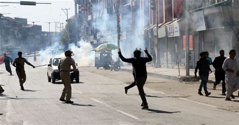 Police fire tear gas shells as Muharram mourners defy prohibitory ...