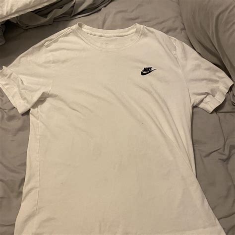 Plain White Nike Tee - Depop