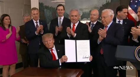 特朗普签署公告，宣布美国正式承认以色列对戈兰高地拥有主权