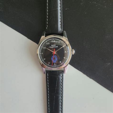 Vintage MOD HMT Gandaberunda Hand Winding 17 Jewels Black Face Black L ...