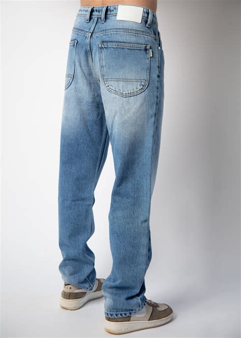 Buy Jeans for Men at Best prices in India