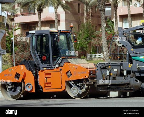 Packing Pavers without Compactor 的图像结果