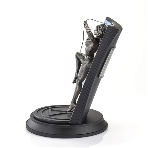 Black Widow Avengers Volume 1 #111 Metal Statue by Royal Selangor - www ...