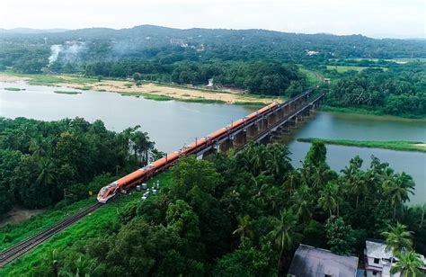 Railway Jobs Breaking: జాబ్ నోటిఫికేషన్ వచ్చేసింది... డిగ్రీ అర్హతతో ...
