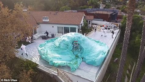 Biggest Toothpaste Explosion 的图像结果