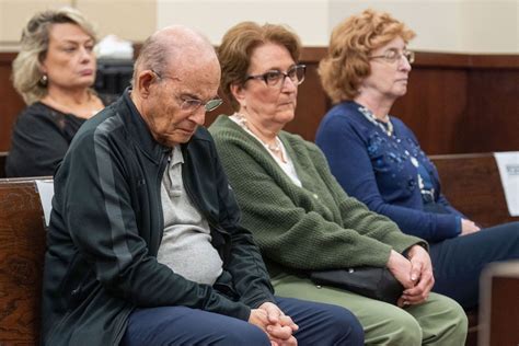 Matriarch in murder-for-hire trial decided not to testify after ...