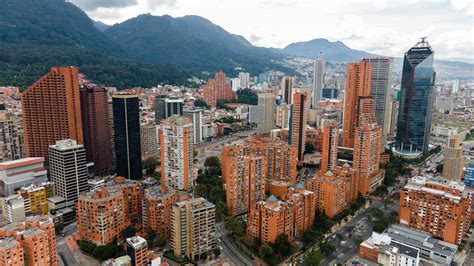 Los mejores rooftops en Bogotá para disfrutar la vista y una buena copa