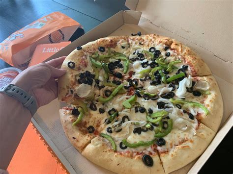 Little Caesars Veggie Pizza