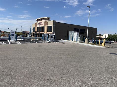 Western Hills Plaza | Cincinnati, OH | EV Station