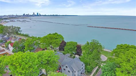 Bay View | Neighborhood Real Estate Guide | Milwaukee County
