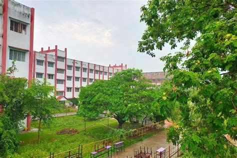 Kingston Polytechnic College Hostel Fees: Rooms, Food & Rules, Kolkata