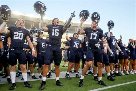 Cade Spradling's TD carries Smithson Valley past Angleton