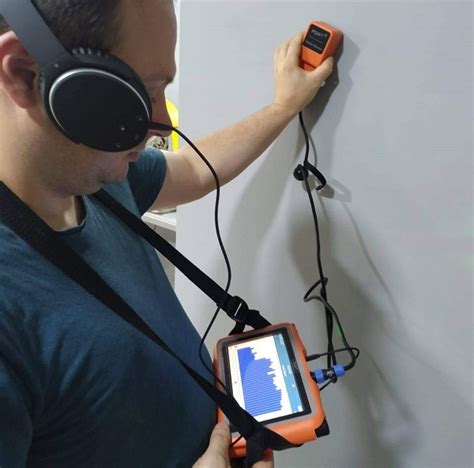 PQWT L50 với cảm biến dọc và ngang phù hợi cho dò đường ống dưới sàn và tường