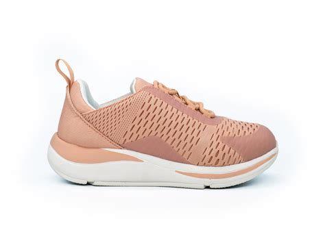 Understanding Planovalgus Foot: Causes and Treatments | DiabeticShoe.in