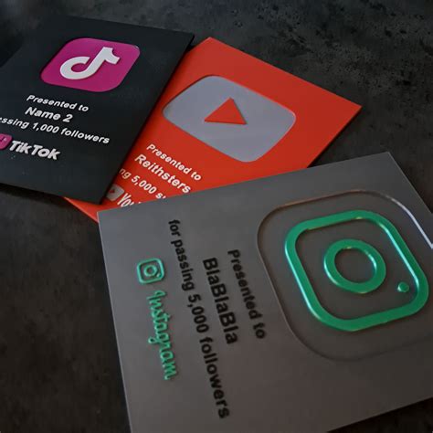 Play Button 的图像结果