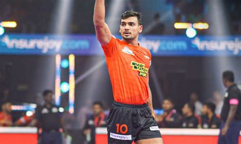 Pro Kabaddi 2022: Guman, Ashish take down Bengal Warriors 49-41
