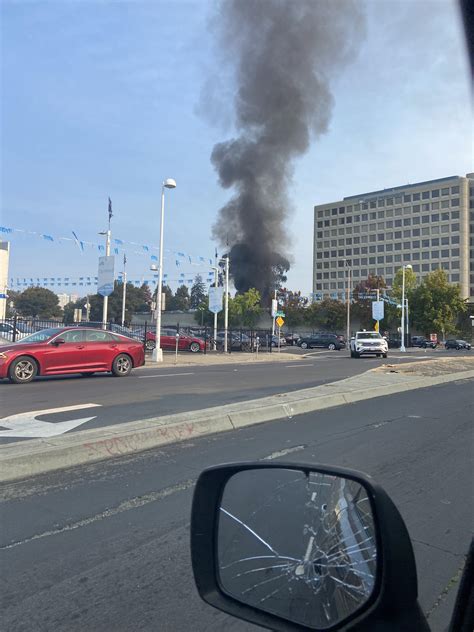 Fire at Mosswood Park just next to the freeway : r/oakland