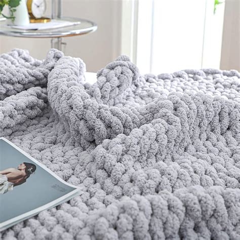 Chunky Knit Blanket Throw 51x63, Soft Chenille Yarn Giant Knitted Throw ...